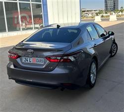 تۆیۆتا کامری